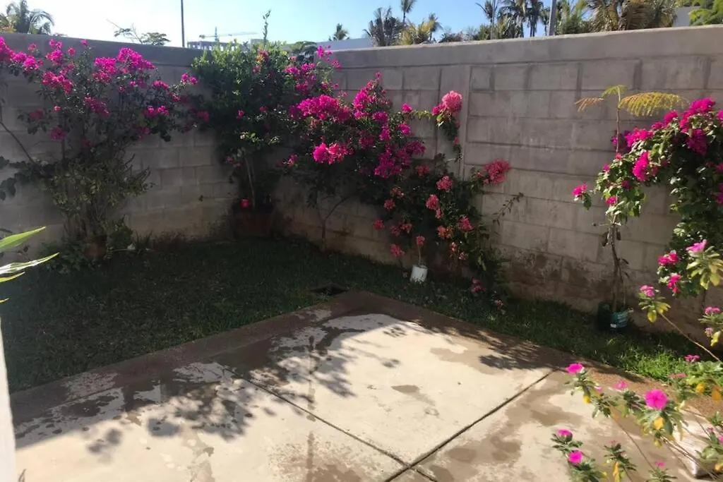 Nice House W/ Shared Pool And Close To The Beach At 马萨特兰