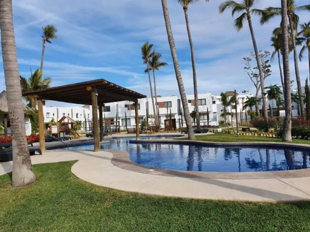 度假居 Nice House W/ Shared Pool And Close To The Beach At 马萨特兰